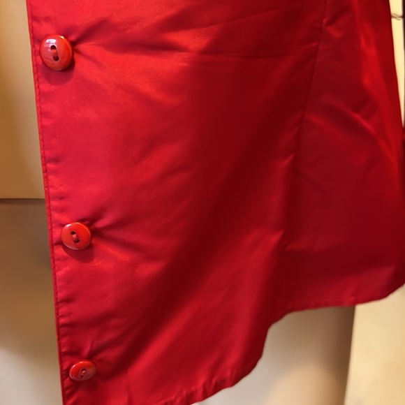 Stunning Vintage Oscar de la Renta Red Blouse with Ruffles, 100% Silk - Picture 9 of 9